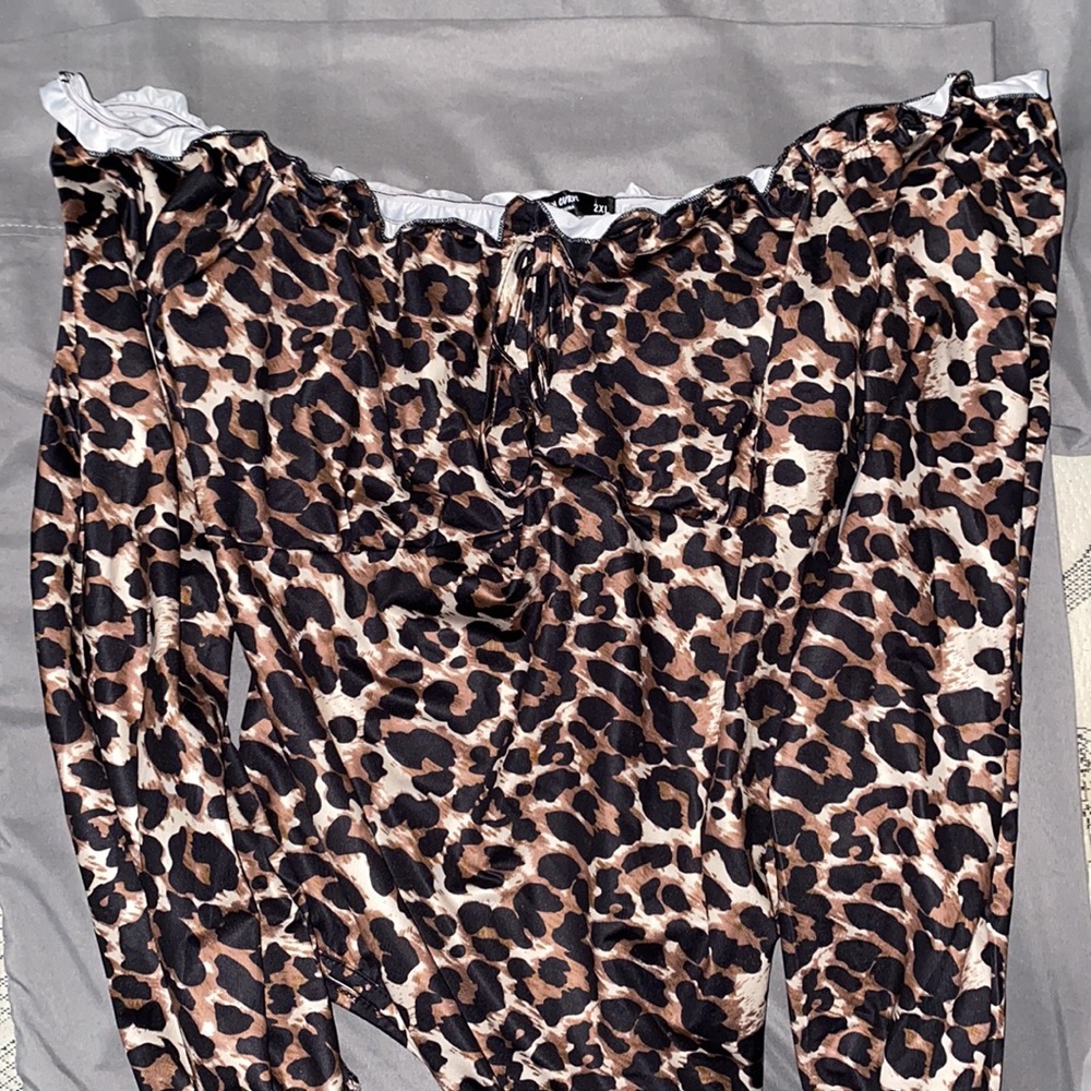 Leopard off shoulder body suit XXL (2X)